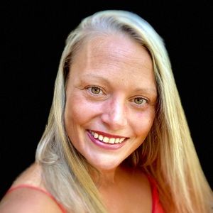 Meet your Posher, Christy